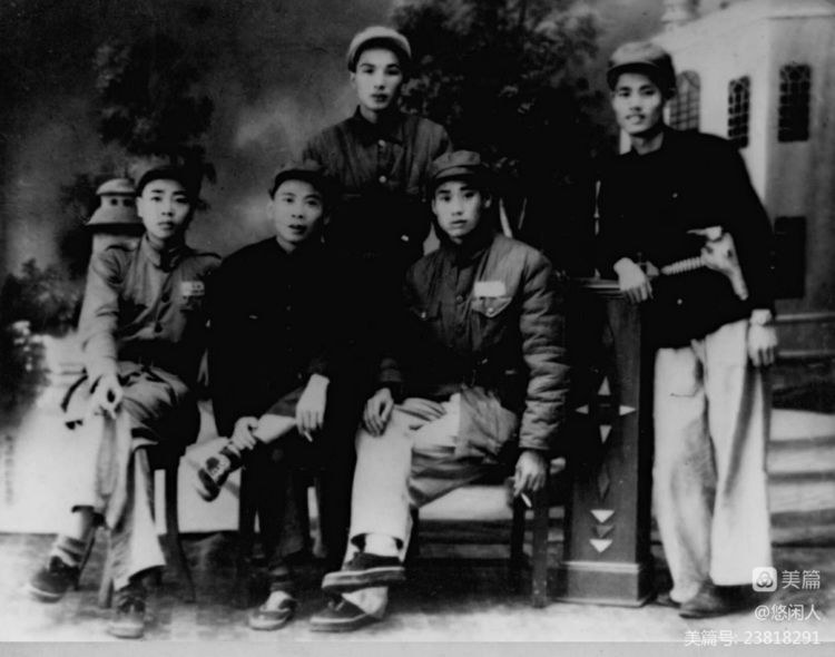 始兴中山公园战友合照