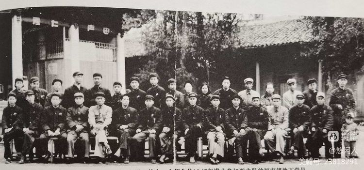 南雄县政府土改干部合照