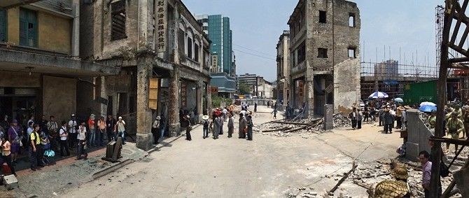 东堤中路摄制现场的街口全景