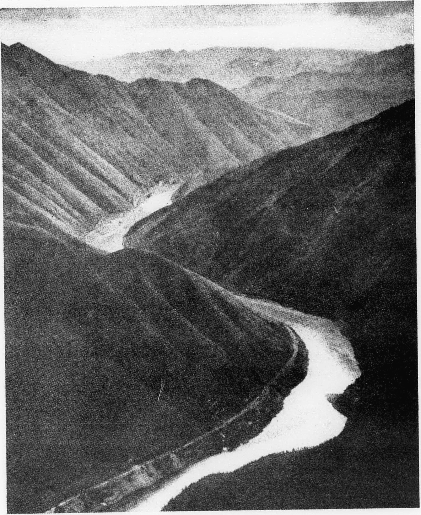 Lo-ch’ang附近武水峡谷（约1925年）